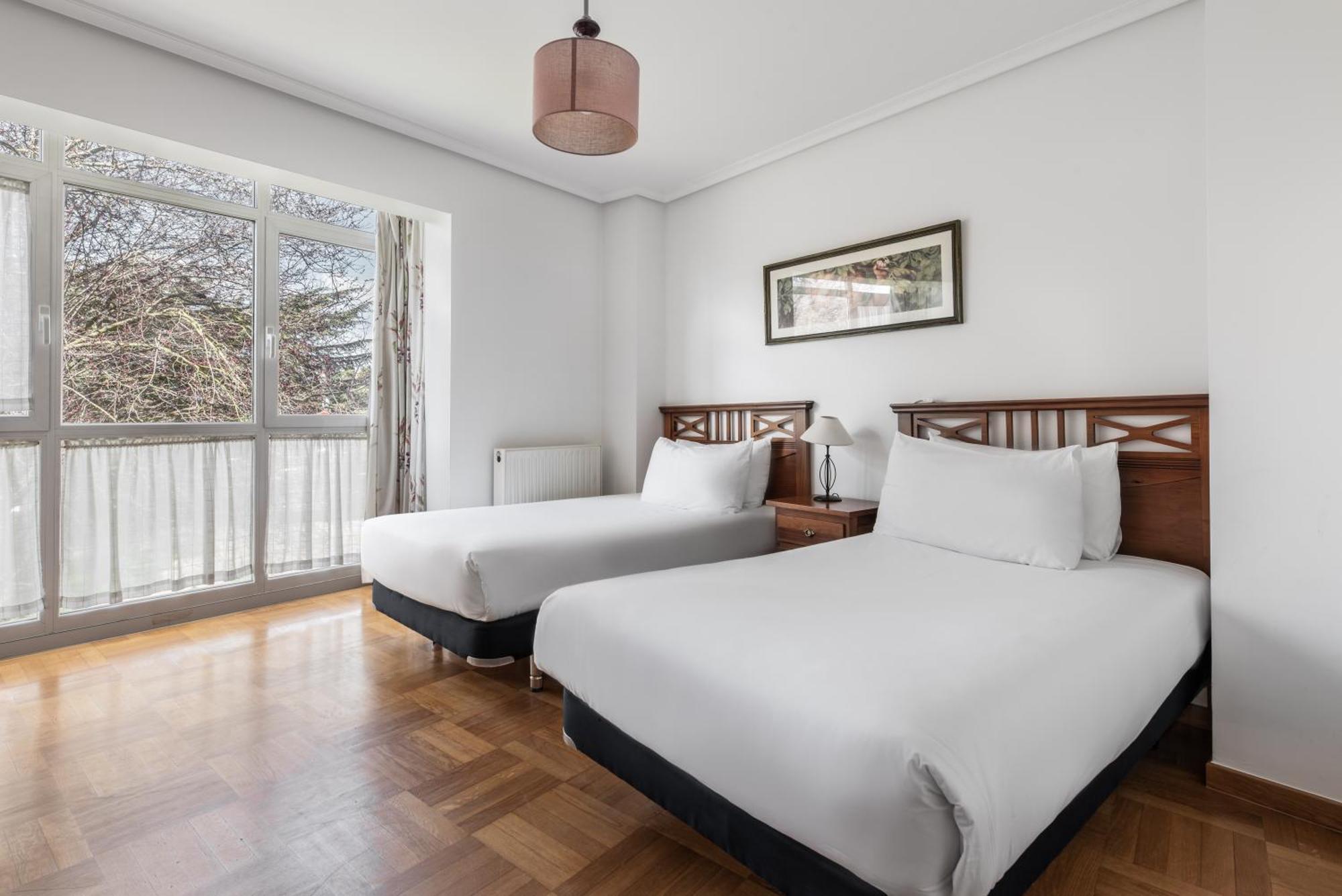 Apartamentos El Cid Бургос Экстерьер фото