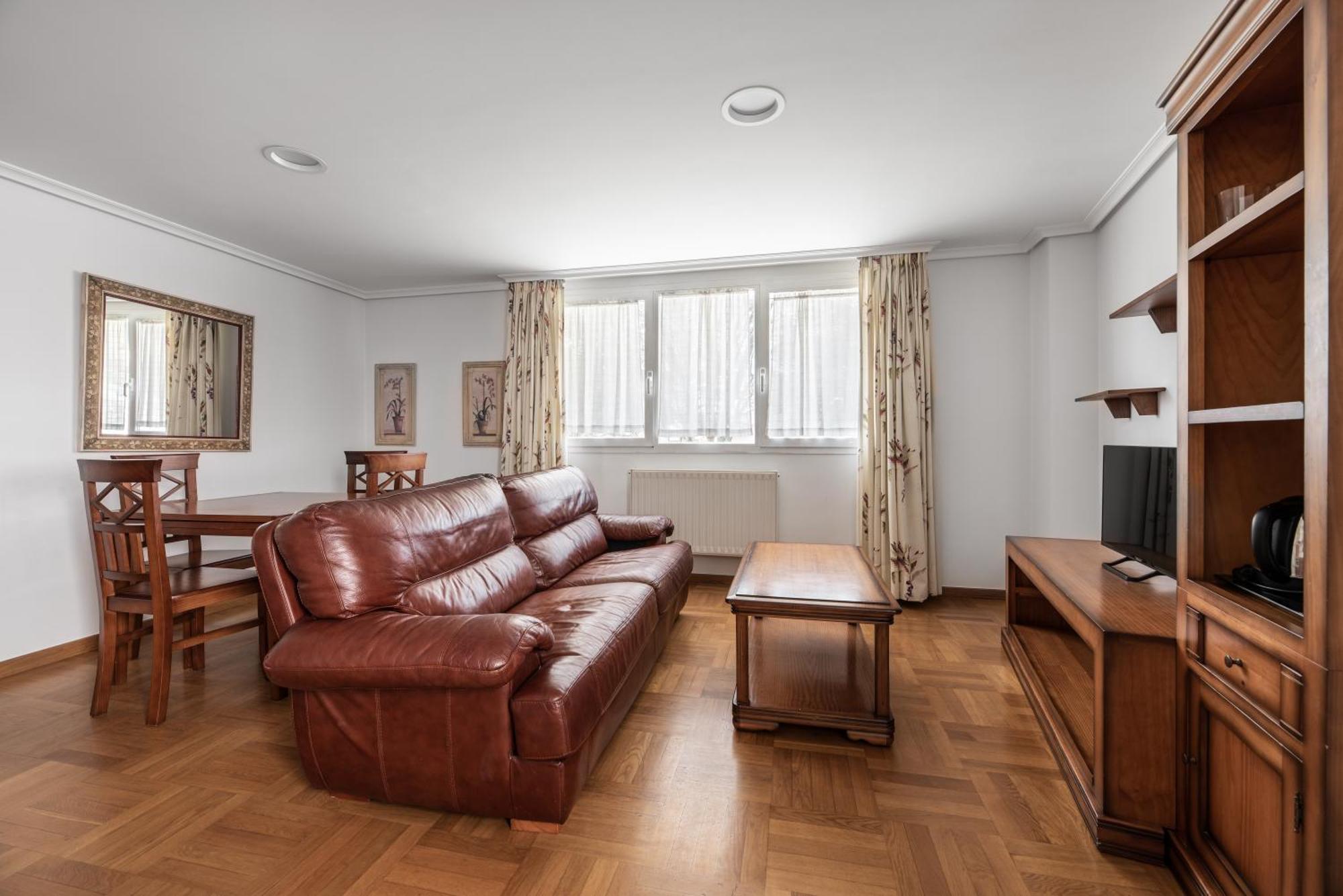 Apartamentos El Cid Бургос Экстерьер фото